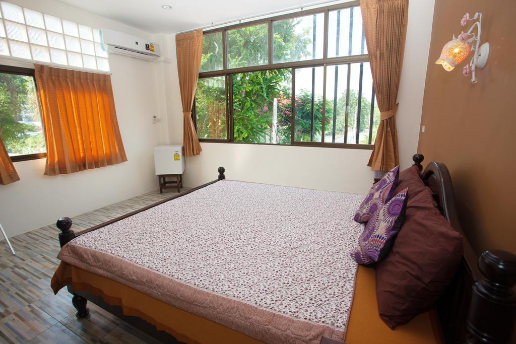 Sea Breeze Guest House Cha-Am Room photo